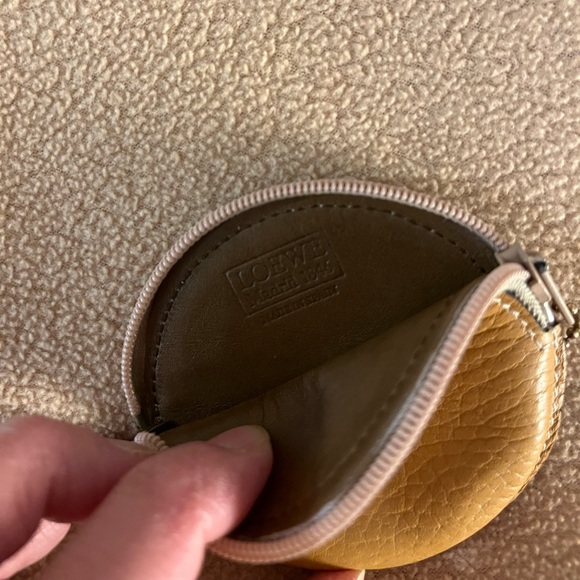 Auth Loewe logo leather coin case wallet - Picture 2 of 7